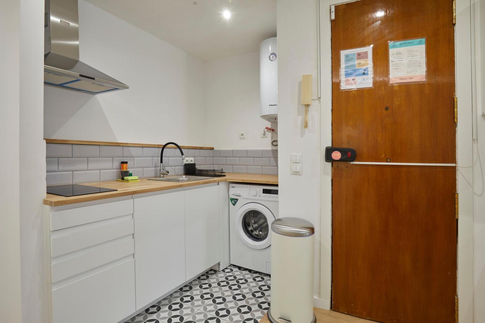 17 Nice Apartment Next To El Molino برشلونة المظهر الخارجي الصورة